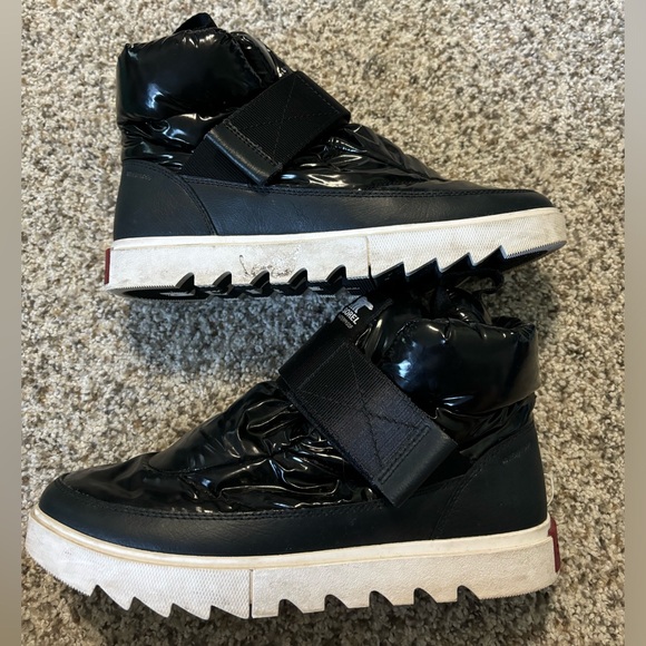 Sorel “Joan of the Arc” Next Lite Strap Puffy Boots - Picture 2 of 3